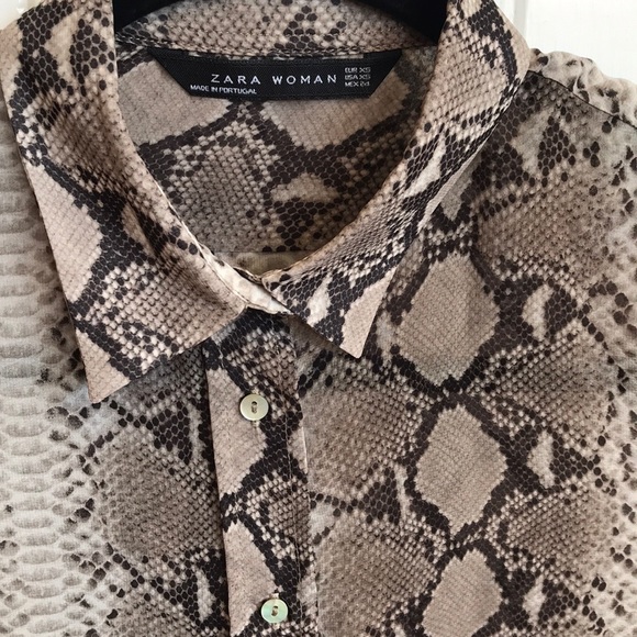 🔥🔥Zara snake print button down shirt🔥🔥 - Picture 2 of 3